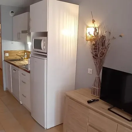 Maryse Apartman